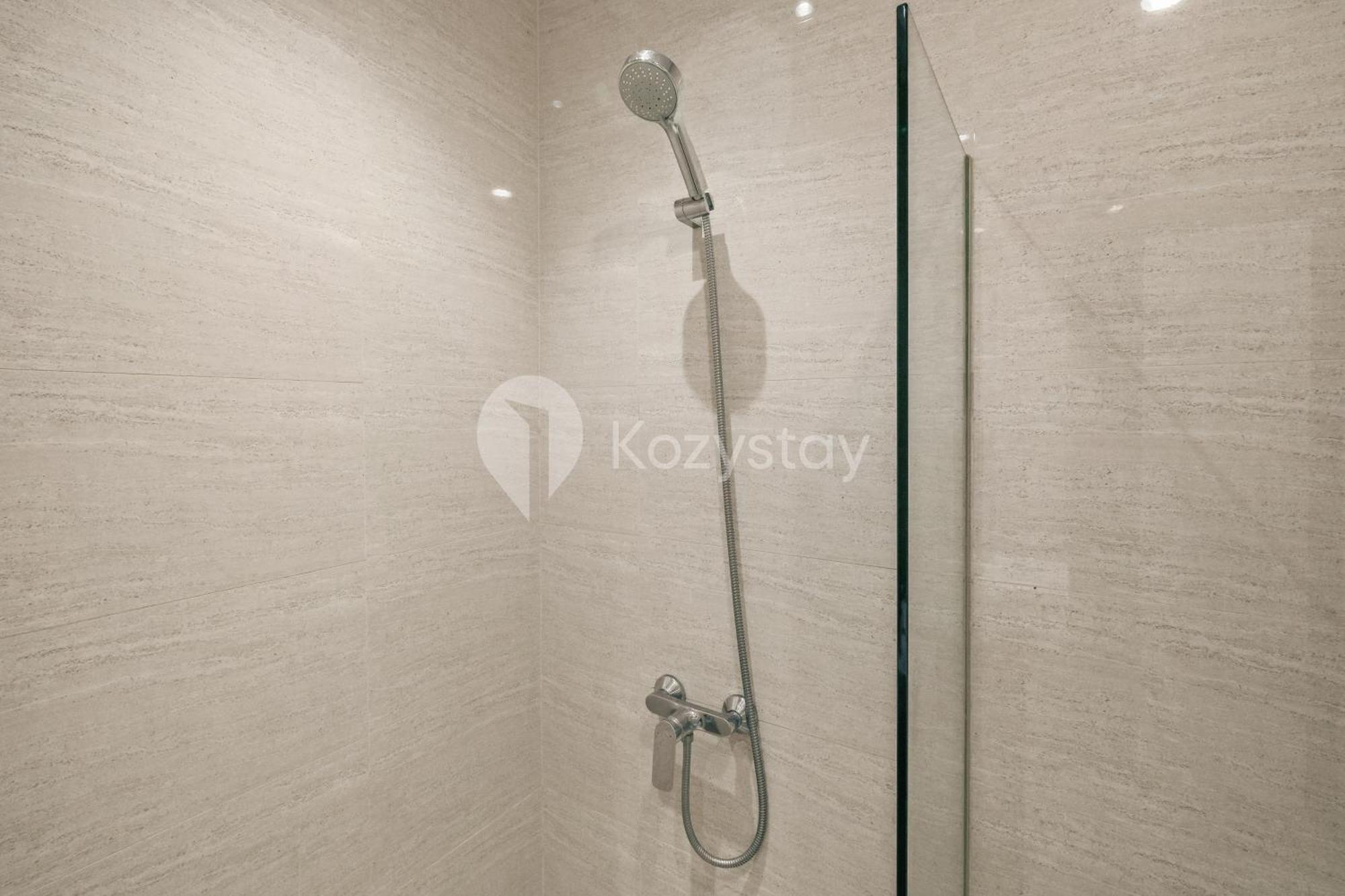 Meadow By Kozystay - Newly Renovated - Kebon Jeruk Jakarta Luaran gambar